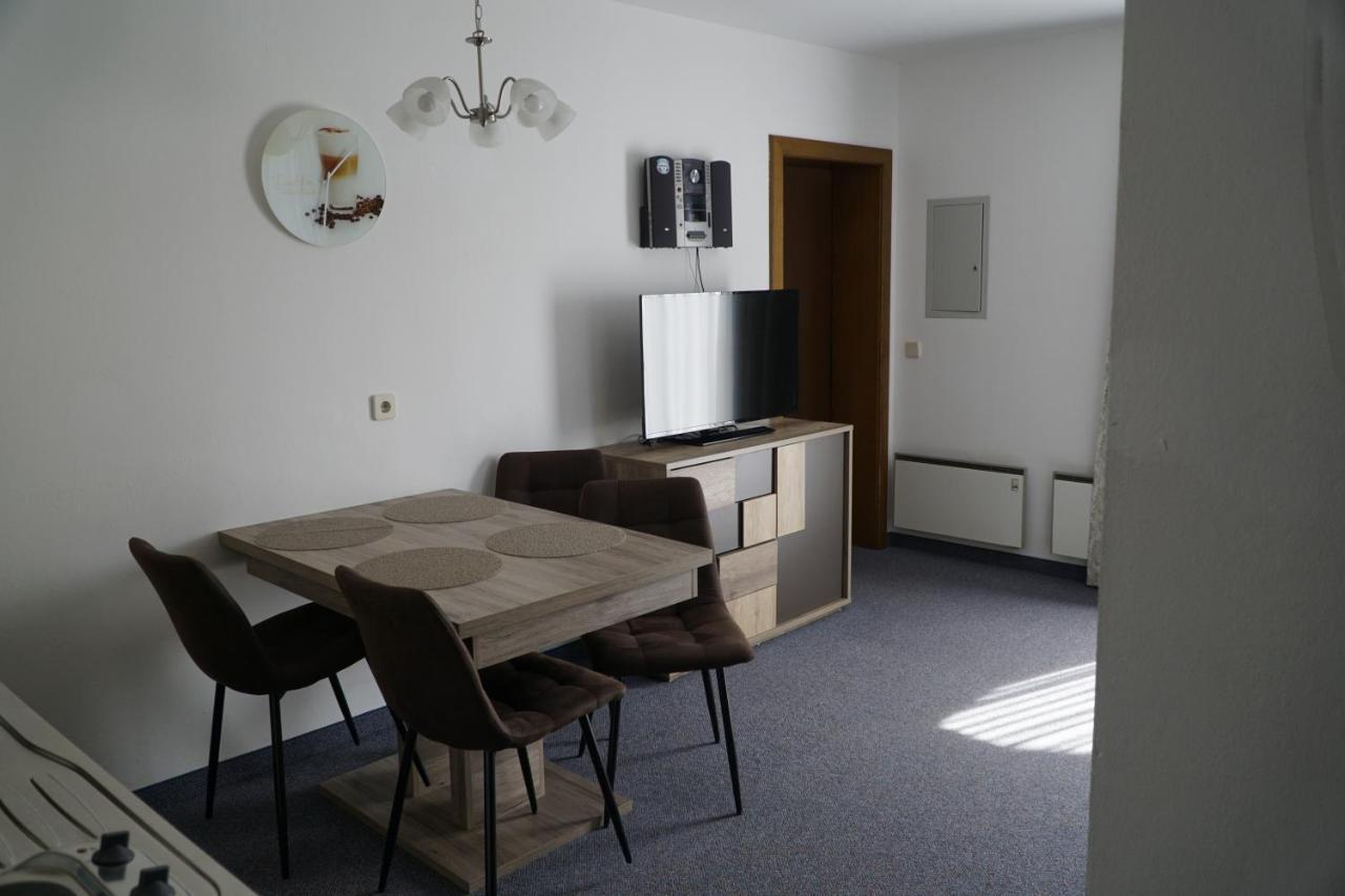 Pension-Ferienwohnung Rotar Faak am See Eksteriør bilde