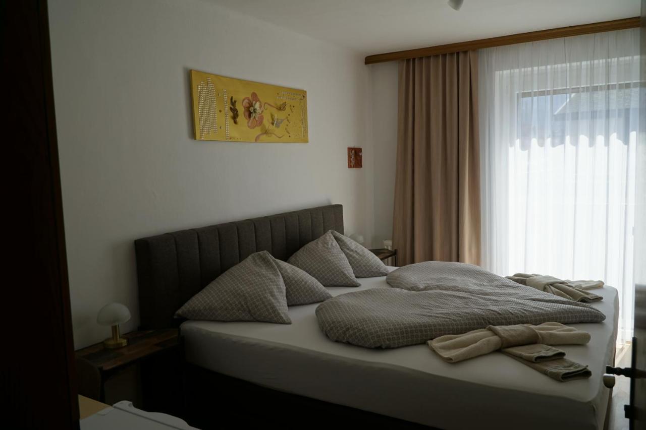 Pension-Ferienwohnung Rotar Faak am See Eksteriør bilde